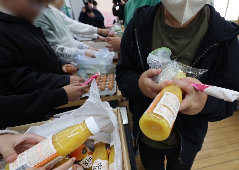 서울 어린이 '손목닥터9988'로 당류 관리...'덜 달달 원정대' 운영