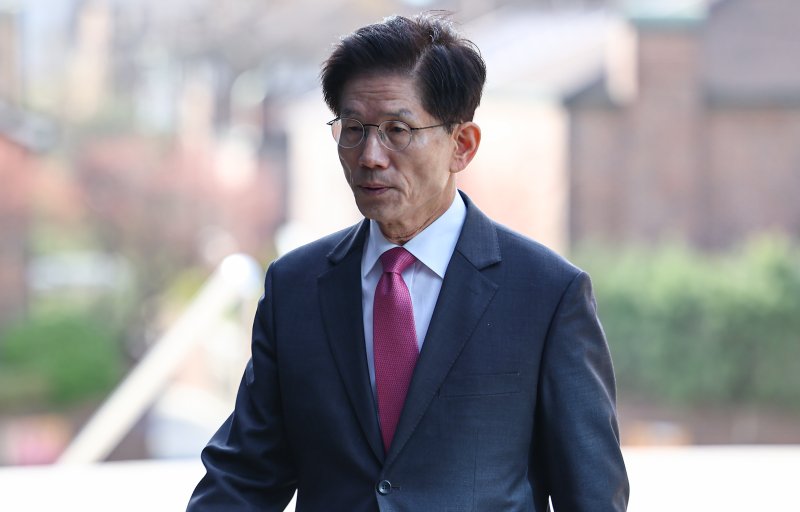 대선 출마를 선언한 김문수 전 고용노동부 장관이 13일 오전 서울 서초구 온누리교회에서 열린 예배에 참석하고 있다. 2025.4.13/뉴스1 ⓒ News1 김도우 기자