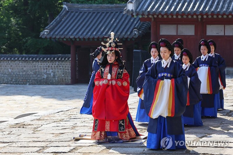 지난해 '묘현, 왕후의 기록' 공연 모습 (출처=연합뉴스)