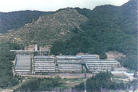 [부산=뉴시스] 허상천 기자 = 부산 주례동에 위치한 옛 형제복지원 전경. 2020.07.01. (사진 = 형제복지원 운영자료집) photo@newsis.com