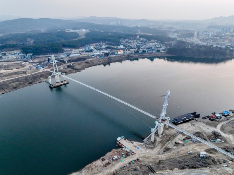 여주 남한강 출렁다리 (출처=연합뉴스)