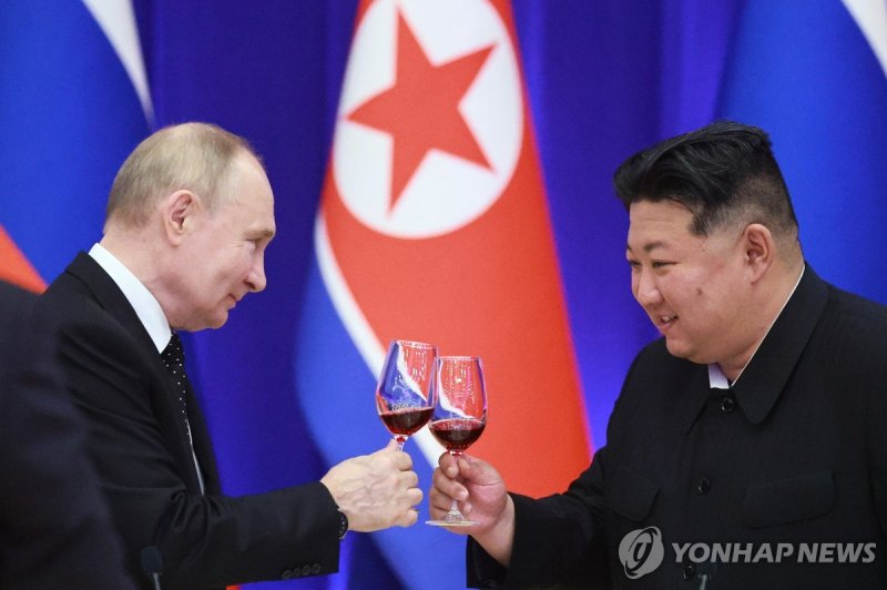 북러 정상 (출처=연합뉴스)