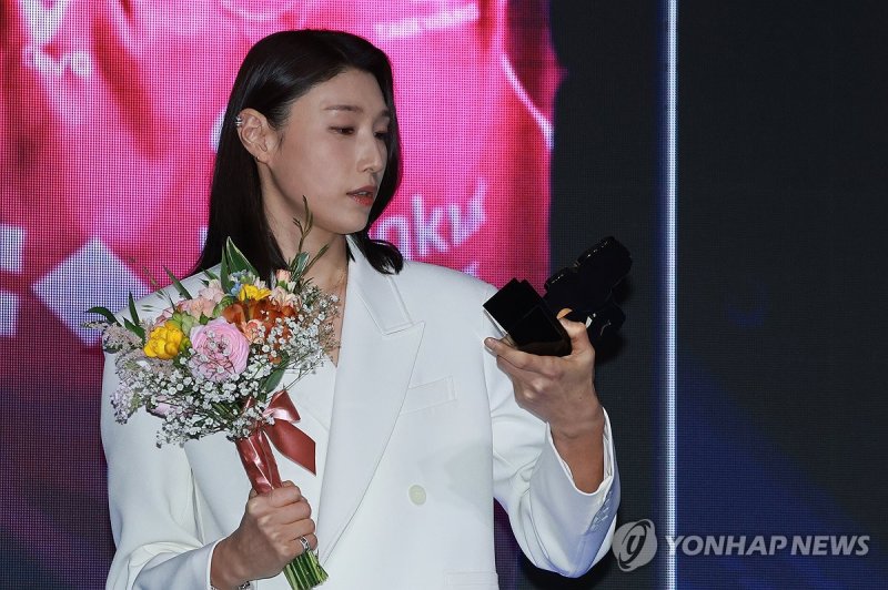 프로배구 여자부 20주년 역대 베스트 7 선정된 김연경 (출처=연합뉴스)