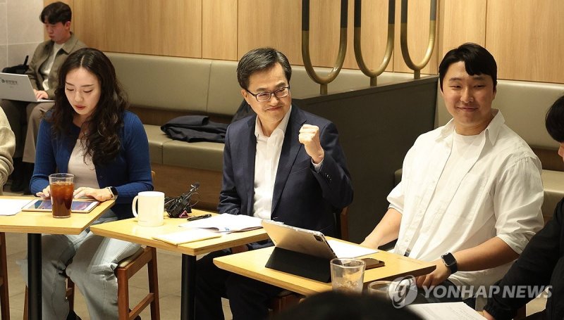 청년들 만난 김동연 경기도지사 (출처=연합뉴스)