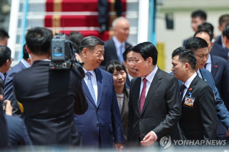 시진핑, 하노이 도착…베트남 국빈 방문 개시 (출처=연합뉴스)