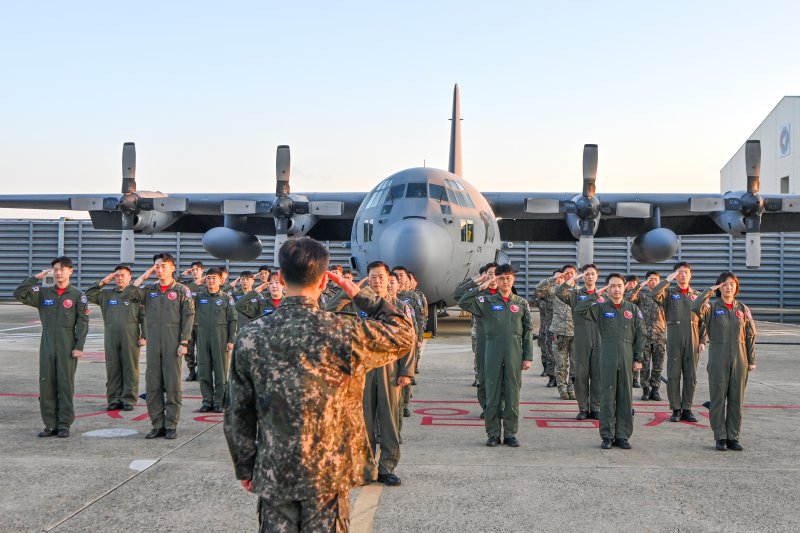공군, UAE서 열리는 다국적 연합훈련 '데저트 플래그' 참가