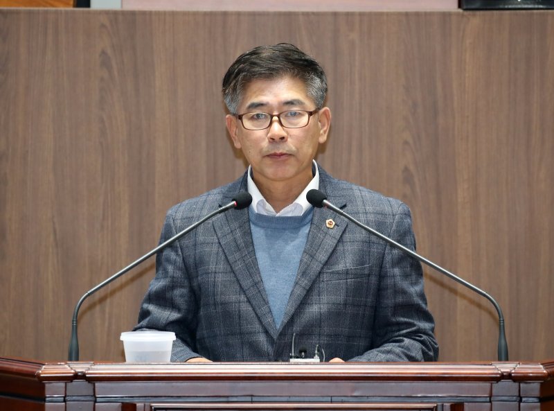 [홍성=뉴시스] 충남도의회 조철기 의원 본회의 발언 모습. *재판매 및 DB 금지