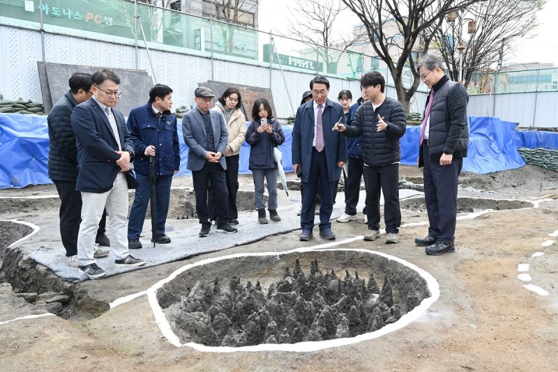 홍주읍성 발굴지서 함정·해자 등 방어시설 발견 (출처=연합뉴스)