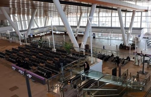 썰렁한 인천항 국제여객터미널 (출처=연합뉴스)