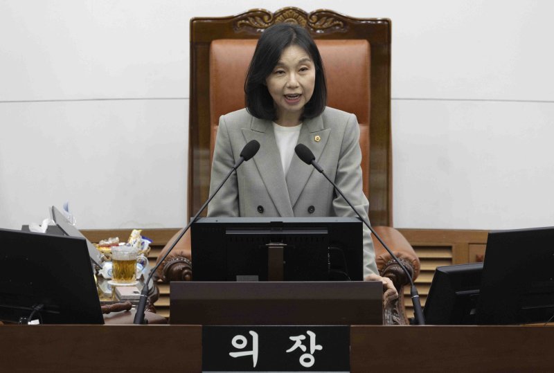 서울시의회 임시회 개최...최 의장 “시민 보통의 하루 지켜야”