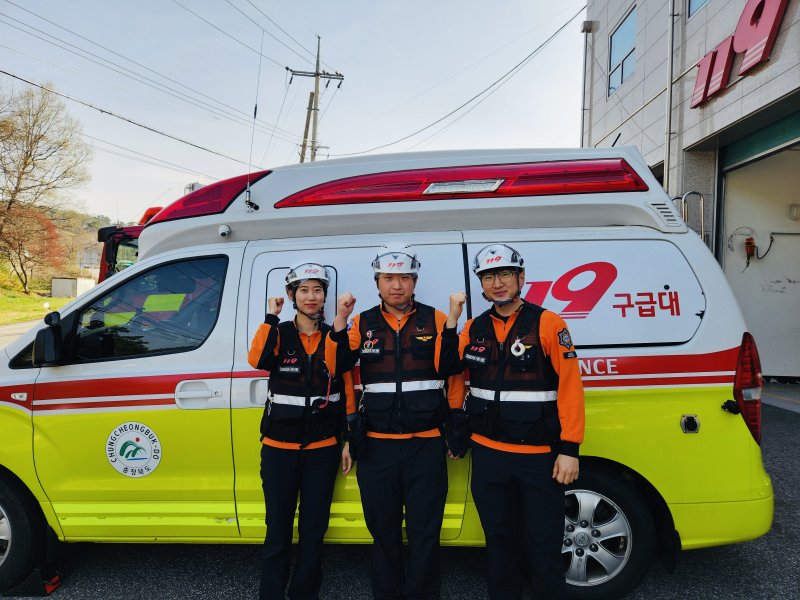 영동소방서 학산119안전센터 구급대원들(영동소방서 제공. 재판매 및 DB금지) /뉴스1