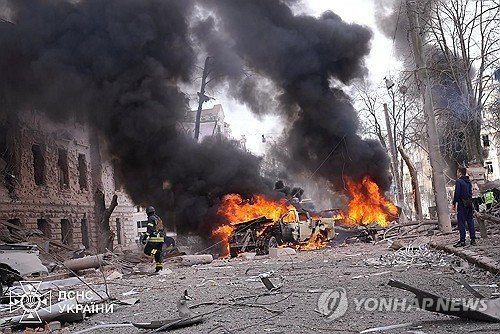 러시아 탄도미사일 공격 받은 우크라이나 수미 (출처=연합뉴스)