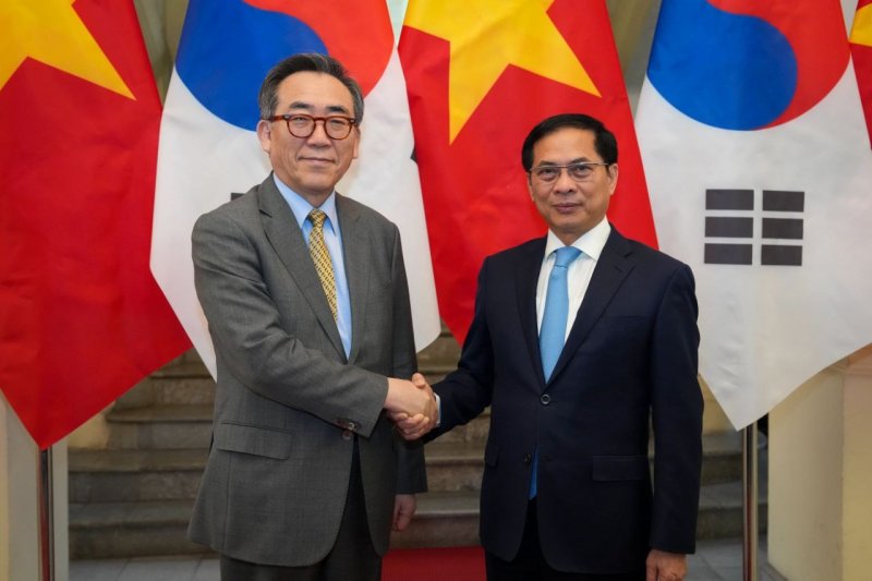 조태열 외교부 장관은 부이 타잉 썬 베트남 부총리 겸 외교장관과 만나 제2차 외교장관 대화를 가졌다. 2025.04.16. (외교부 제공)