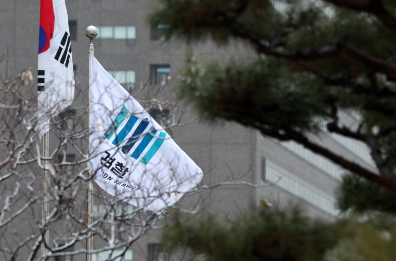 '삼성전자 반도체 기술 유출' 공범 1명 구속…"증거 인멸·도주 우려"