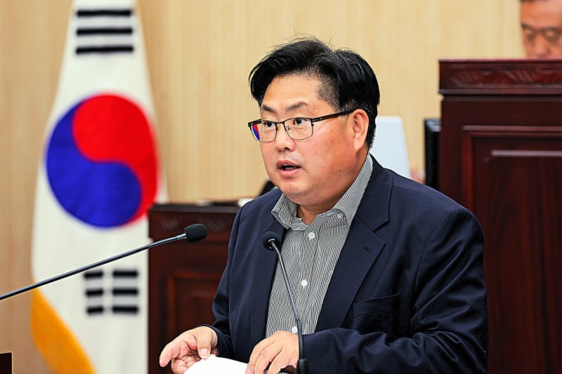 [안성=뉴시스] 안성시의회 국민의힘 최호섭의원(사진 = 안성시의회 제공)