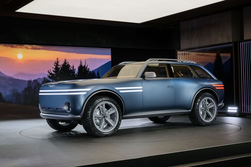 제네시스가 15일(현지시간) 미국 뉴욕 맨해튼에 위치한 브랜드 복합문화공간 '제네시스 하우스 뉴욕'에서 공개한 전동화 오프로더 SUV '엑스 그란 이퀘이터 콘셉트'. 현대차그룹 제공