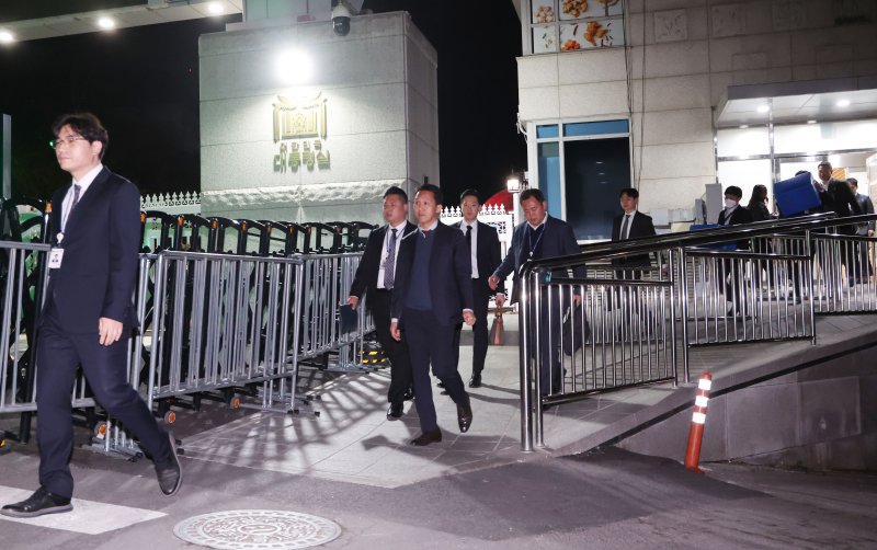 대통령경호처 "비화폰 자료 추가 협의"..警수사 협조 언급