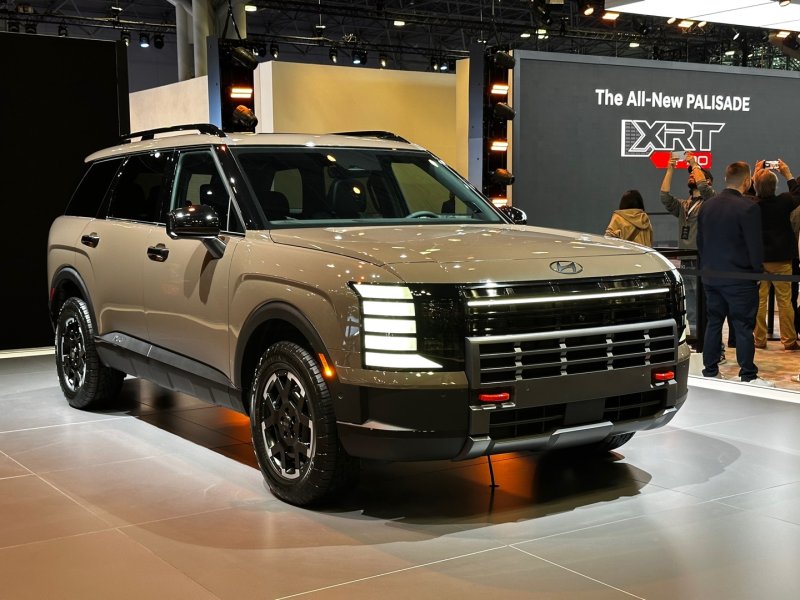 현대차는 16일(현지시간) 미국 뉴욕 제이콥 재비츠 컨벤션 센터에서 열린 '2025 뉴욕 국제 오토쇼'에서 참가해 '디 올 뉴 팰리세이드'를 북미 시장에 처음으로 공개했다.ⓒ 뉴스1 이동희 기자