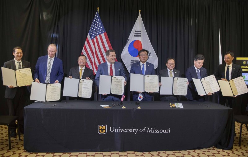 [서울=뉴시스] 한국원자력연구원을 중심으로 한 컨소시엄이 미주리대 차세대연구로(NestGen MURR) 초기설계 사업을 수주했다. (사진=원자력연구원 제공) *재판매 및 DB 금지