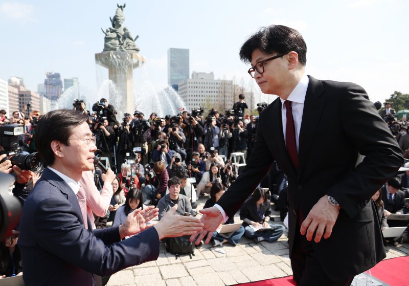 조경태 "尹 제명 안 하면 '反명 빅빅텐트' 쳐도 소용없어"