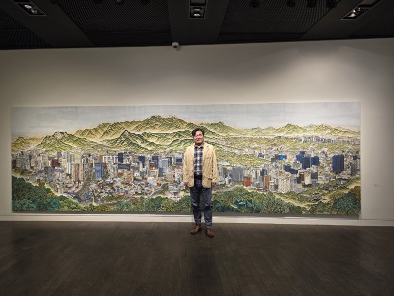 조풍류 작가 '풍류, 서울을 보다' 전시 전경. 서울 전경도(2023). ⓒ 뉴스1 김정한 기자