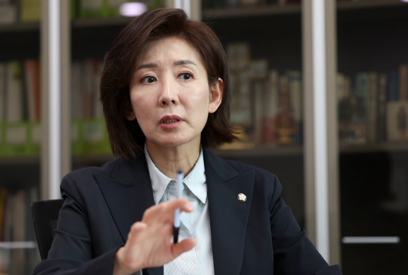 "대통령 되면 1년 안에 핵무장"…나경원 '핵 주권 확보' 공약