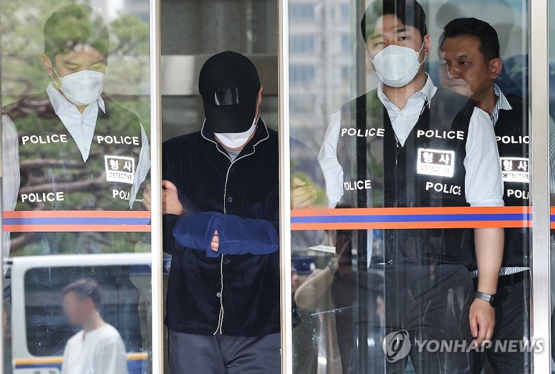 일가족 5명 살해한 50대 가장 영장심사 (출처=연합뉴스)