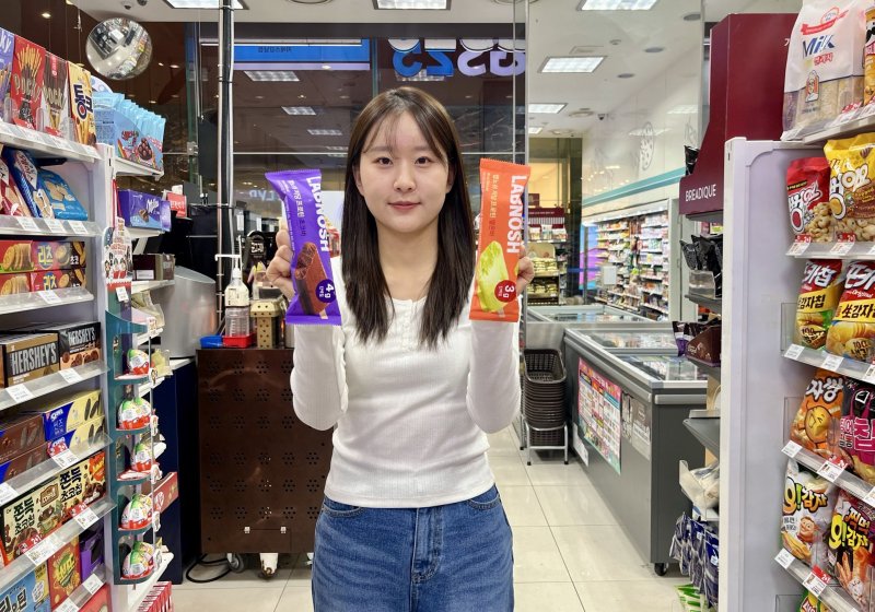 [서울=뉴시스] GS리테일이 운영하는 편의점 GS25가 이달 들어 저당 아이스크림 매출이 전년 동기 대비 50.8% 급증했다고 18일 밝혔다. (사진=GS리테일 제공) *재판매 및 DB 금지