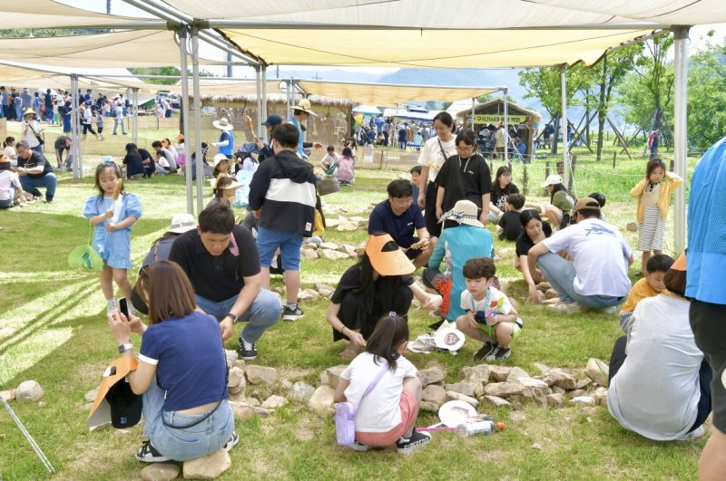 지난해 열린 공주 석장리 구석기 축제 (출처=연합뉴스)