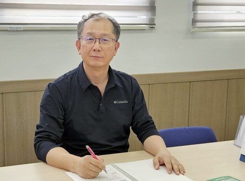 곽율만 익산시 농업기술센터 주무관 (출처=연합뉴스)