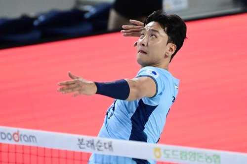 삼성화재와 FA 계약을 체결한 송명근 (출처=연합뉴스)