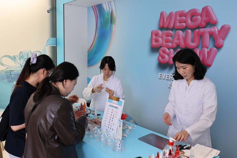 [르포] 끊이지 않는 뷰티 팝업...쿠팡, 성수동서 메가뷰티쇼 버추얼스토어