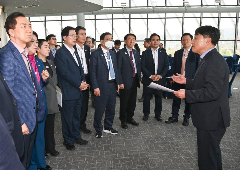 국회 APEC 특위, APEC 준비 상황 점검 (출처=연합뉴스)