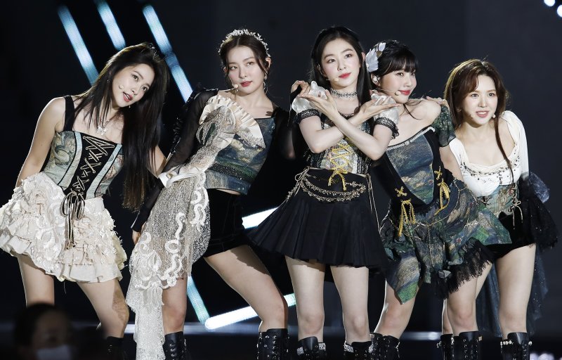 레드벨벳 예리(왼쪽부터), 슬기, 아이린, 조이, 웬디 2022.6.18/뉴스1 ⓒ News1 권현진 기자