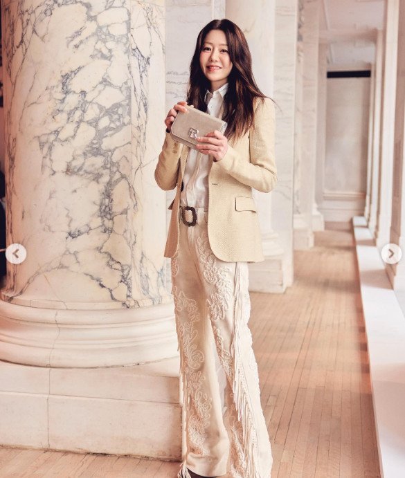 54세 고현정, 뉴욕에 여신강림…압도적 자체발광 미모 [N샷]