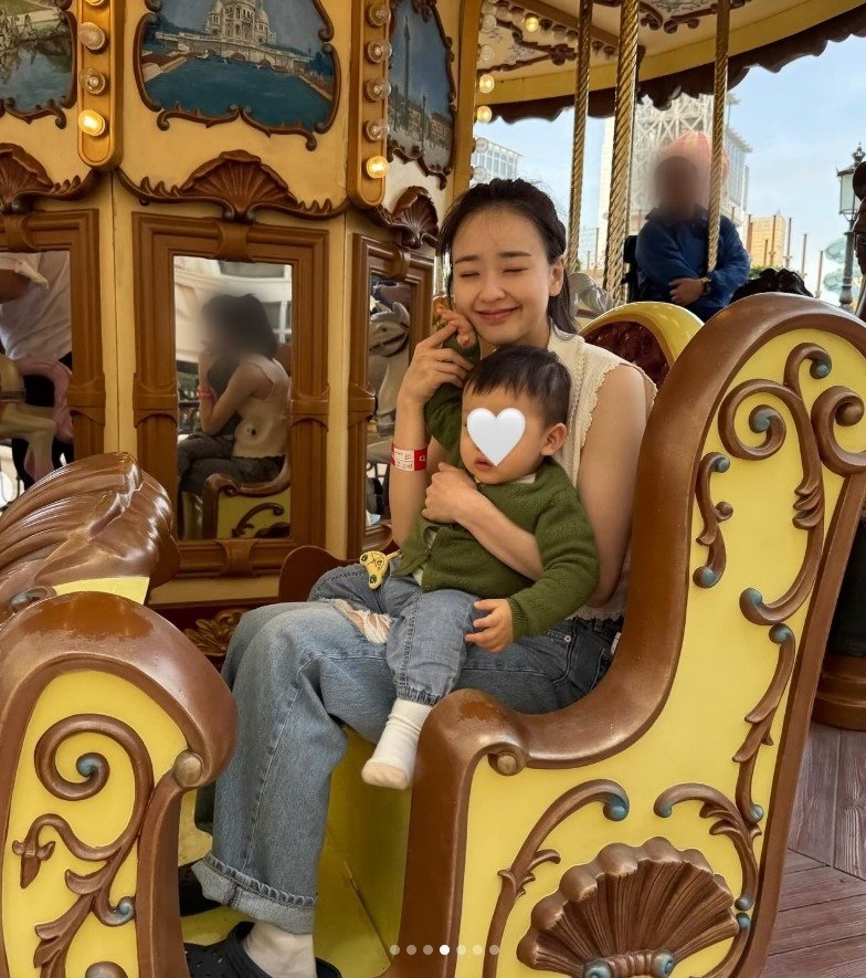 손연재, 비키니 입고 아들과 수영…"육아 전지훈련"