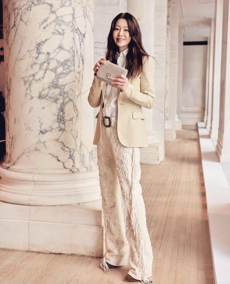 54세 고현정, 뉴욕 빛낸 미모…여대생 비주얼