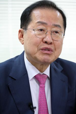 洪, 보수신당 창당 시사..보수진영 세력재편 '꿈틀'