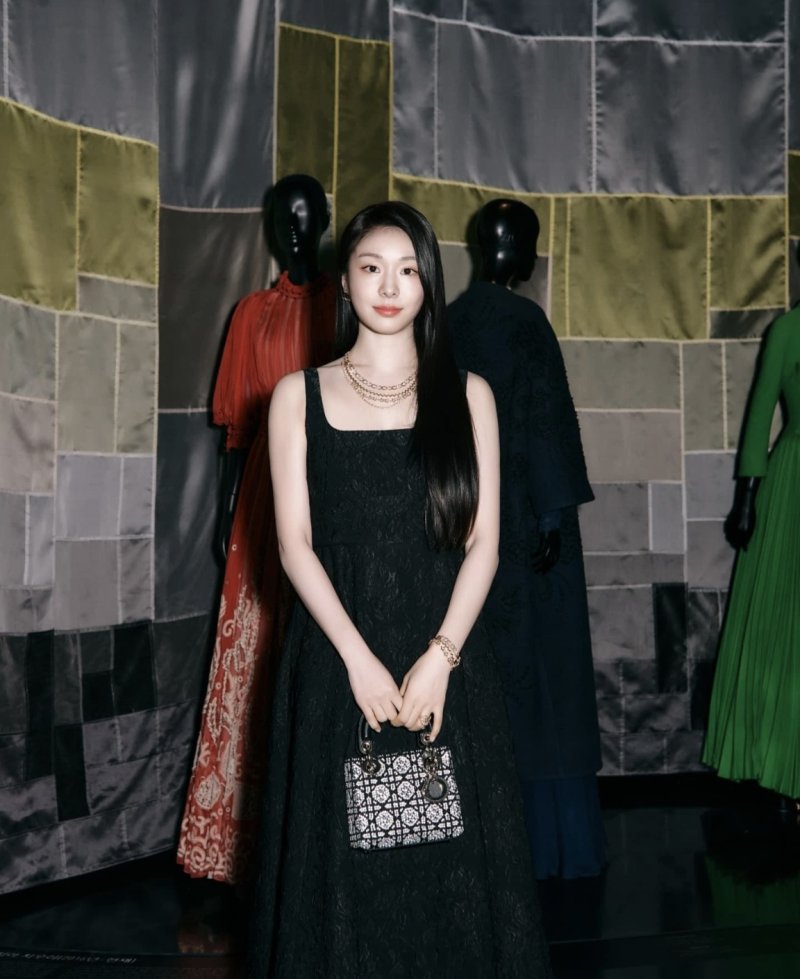 김연아, ♥고우림 전역 한 달 앞두고 눈부신 미모