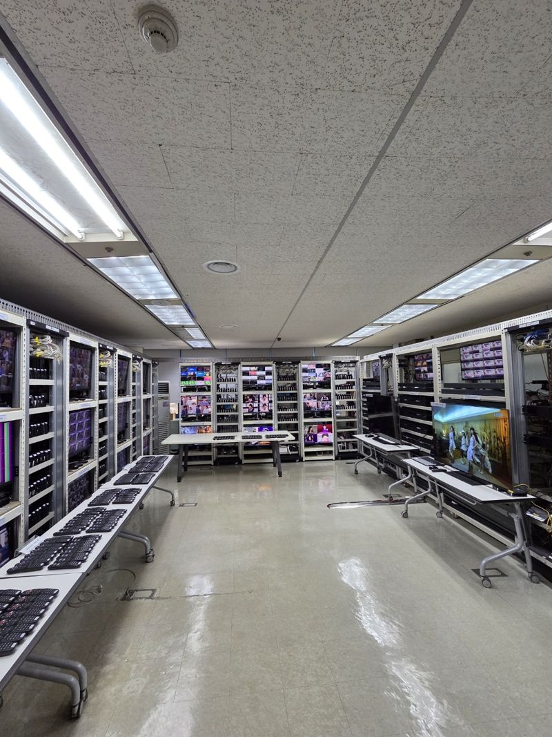 LG유플러스의 대전 R&D 센터 내 단말 소프트웨어(SW) 시나리오 실험실. 사진=장민권 기자