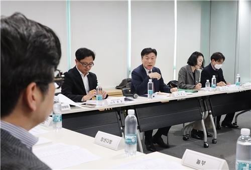 박범수 농식품부 차관 주재 외식업계 간담회 (출처=연합뉴스)