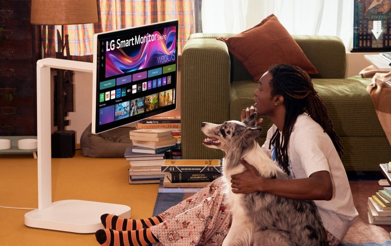 이동식 업무용 스크린 'LG 스마트모니터 스윙' (출처=연합뉴스)