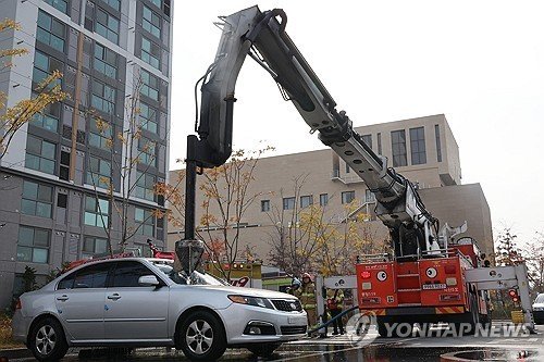 전기차 화재 대응훈련 (출처=연합뉴스)
