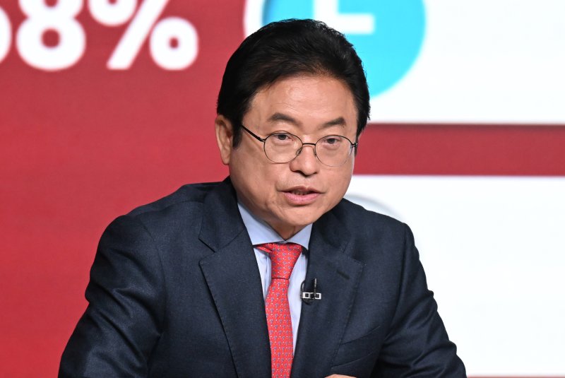 이철우 국민의힘 대선 경선 후보가 20일 오후 서울 강서구 ASSA아트홀에서 열린 제21대 대통령 후보자 1차 경선 B조 토론회에서 발언하고 있다. 2025.4.20/뉴스1 ⓒ News1 국회사진취재단