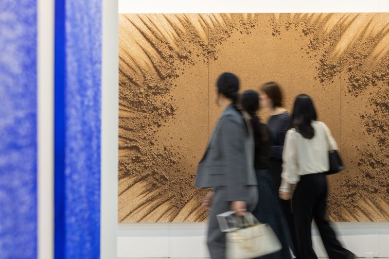 2025화랑미술제 전시 전경 *재판매 및 DB 금지