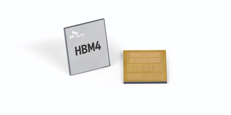 SK하이닉스 HBM4 12단 샘플. SK그룹 제공