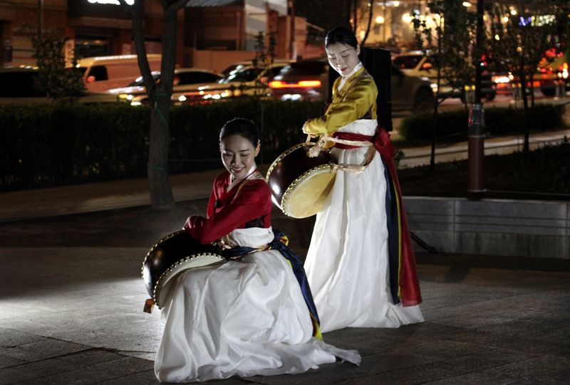 영동세계국악엑스포 성공기원 버스킹 공연 열려