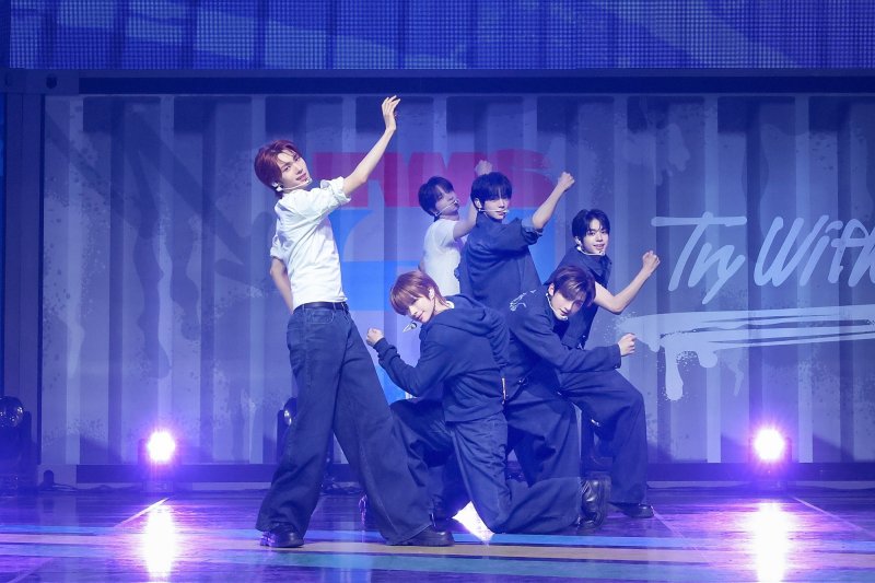 "서툴러도 당차게, 스무살이니까" 한 뼘 더 성장한 투어스