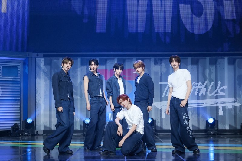 "서툴러도 당차게, 스무살이니까" 한 뼘 더 성장한 투어스