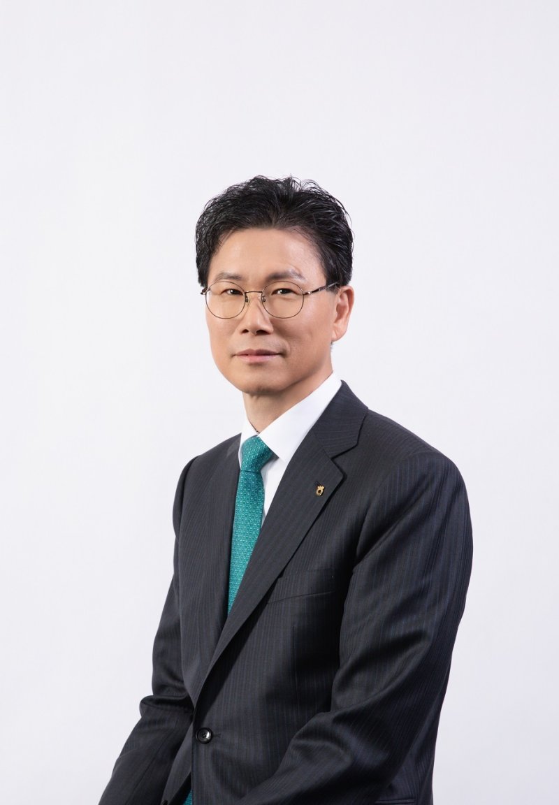 영남 산불 피해 복구 지원! 농협은행 1800억 특별 금융 지원 - 소상공인 및 피해 기업 긴급 자금 지원